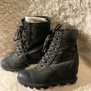 Pre Owned. Like new.  Sorel Lexie Wedge Booties. SZ-7 no box